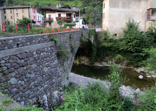 127801-800x573 127801-800x573