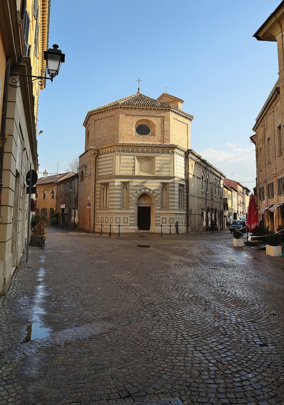 ''Luccicante di pioggia'' - Fano