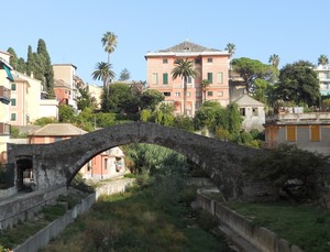 ponte romano sul torrrente Nervi