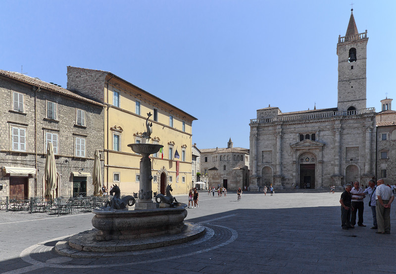''Invadente !!! (La fontana …)'' - Ascoli Piceno