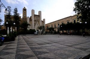 Piazza Tellini