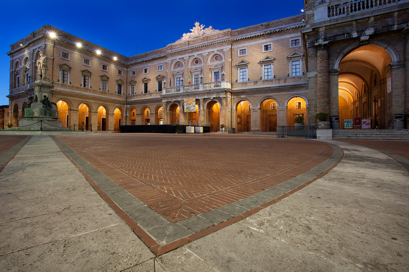 ''Sulle orme di Leopardi'' - Recanati
