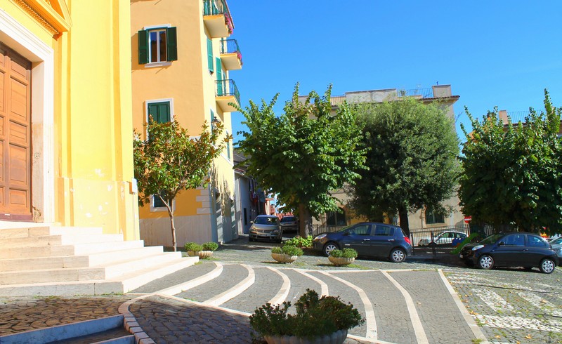 ''Piazza San Nicola'' - Colonna
