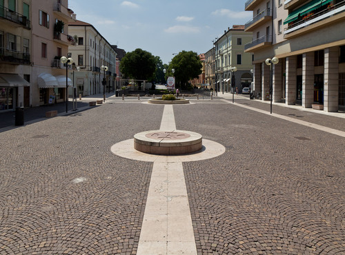 128537-800x593 128537-800x593