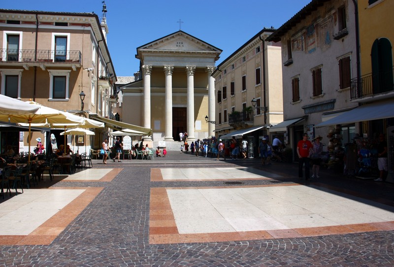 ''Il “salotto buono” del lago'' - Bardolino