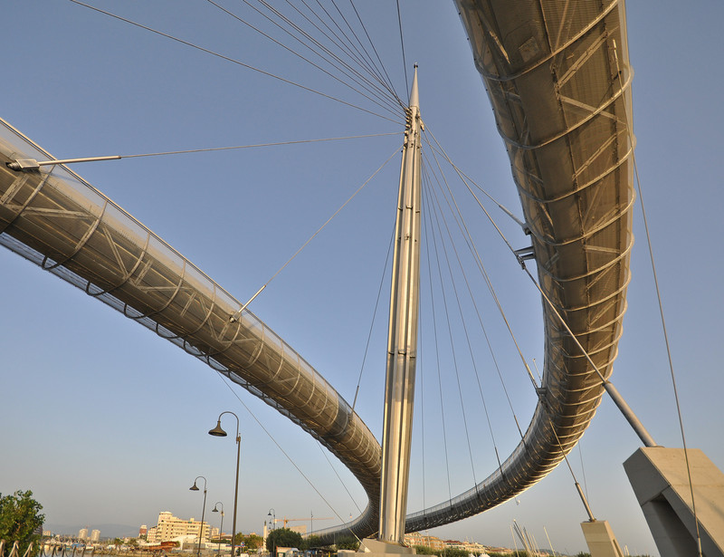 ''un ponte sinuoso'' - Pescara