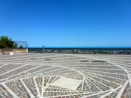 129251-800x600 129251-800x600