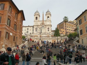 Piazza di Spagna, scalinata e Trinità dei Monti