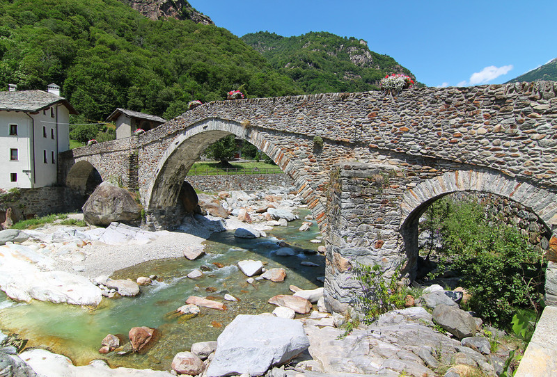 ''Ponte sul torrente Lys a Lillianes'' - Lillianes