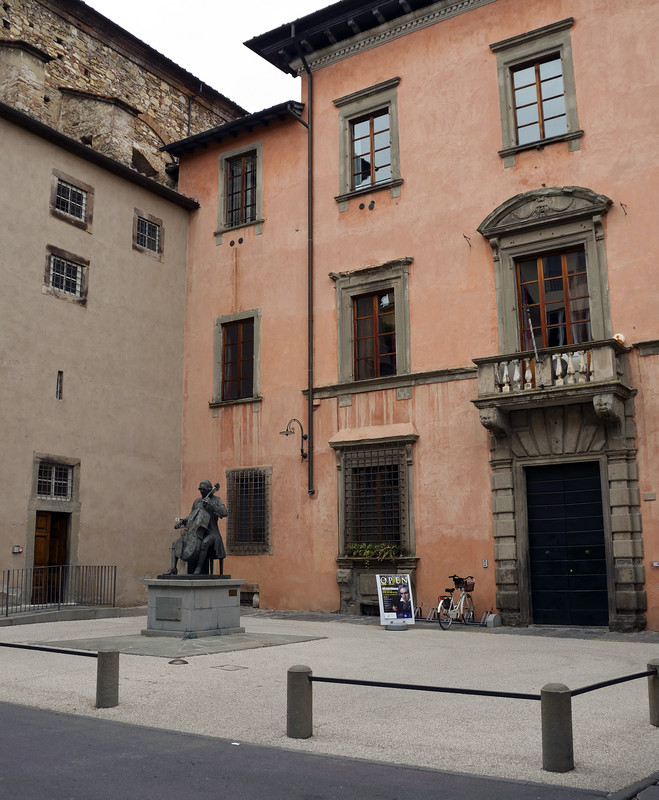 ''Nessuno ascolta'' - Lucca