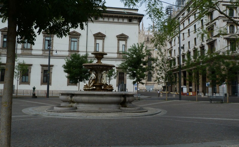 ''La piazza triste'' - Milano