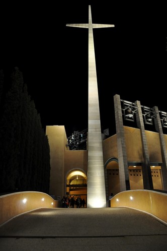 130193-531x800 130193-531x800