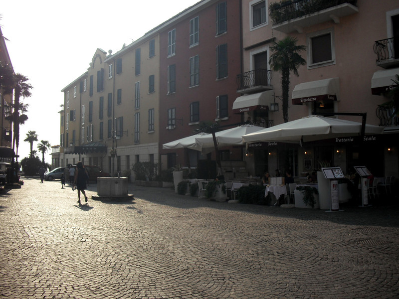 ''Piazza Castello'' - Sirmione