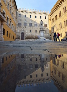 Siena – Piazza Salimbeni