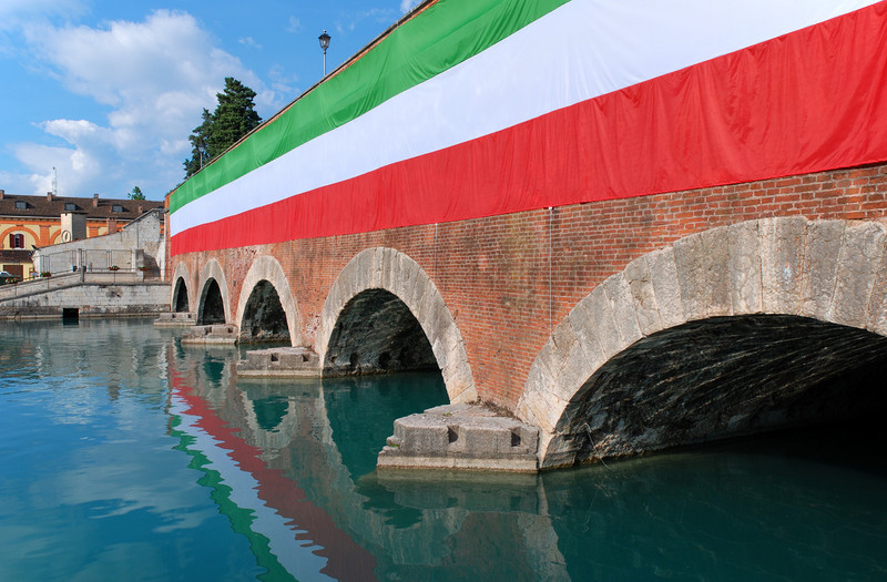 ''Fratelli d’Italia'' - Peschiera del Garda