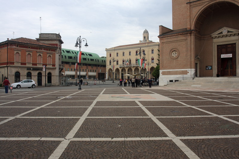 ''piazza Giuseppe Scarpa e Vittorio Emanuele II'' - Cavarzere