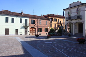 Piazza Domenico Gay