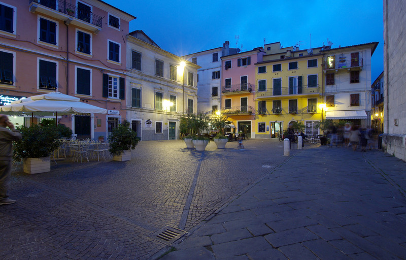 ''Piccola piazzetta'' - Sarzana