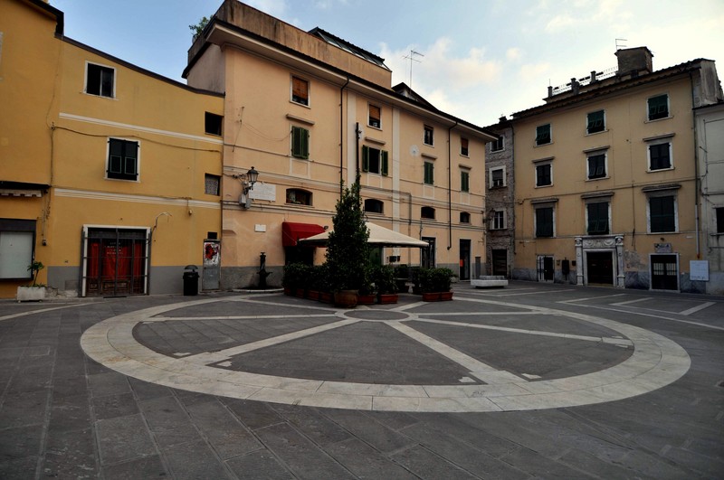 ''Piazza delle Erbe'' - Carrara