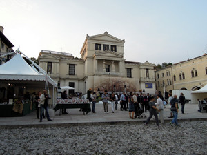 Piazza C.B.Cima
