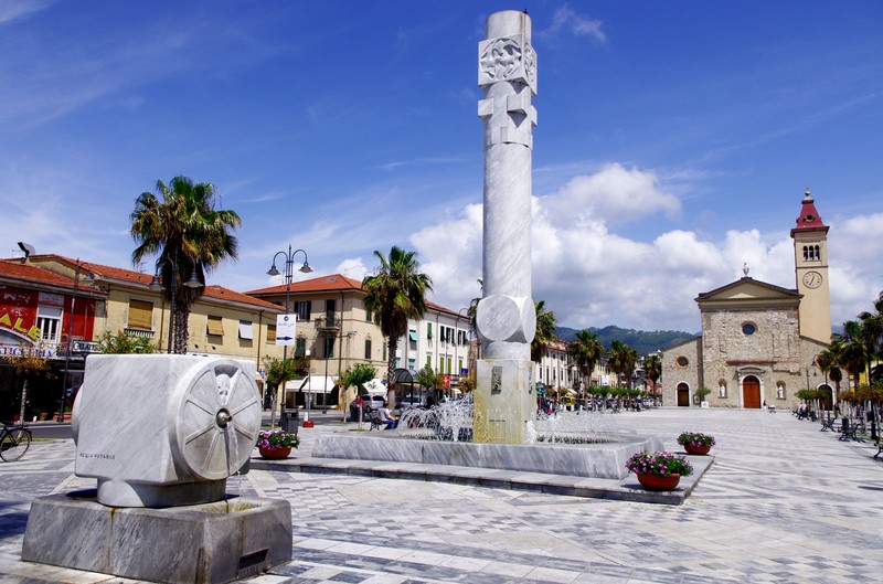 ''il marmo la fa da padrone…..'' - Carrara