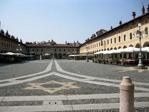 Vigevano piazza Ducale