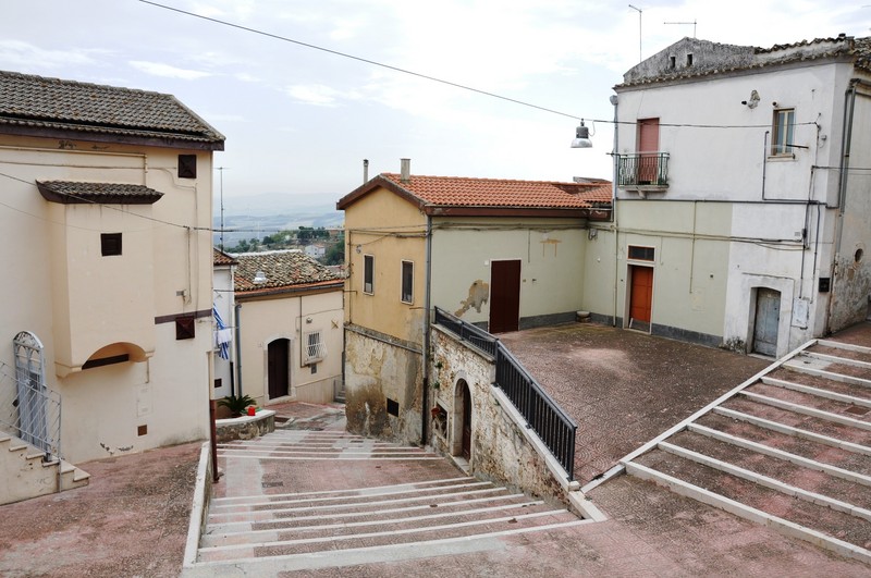 ''Una piazza con le scalee'' - Candela