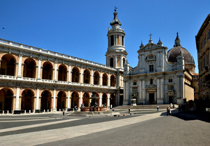 Piazza Madonna