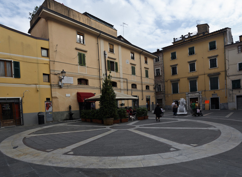 ''Piazza delle Erbe'' - Carrara