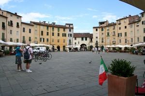Piazza Anfiteatro – Tutta Italiana