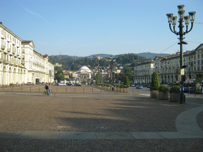 ''Ciclista al telefono'' - Torino