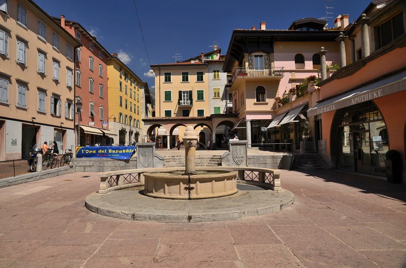 ''Piazza delle Erbe'' - Riva del Garda
