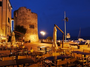 La piazza del bastione..