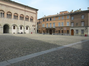 IN  PIAZZA  DUOMO