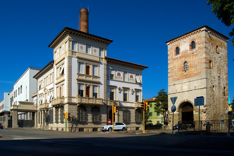 ''Piazzale Cavedalis'' - Udine