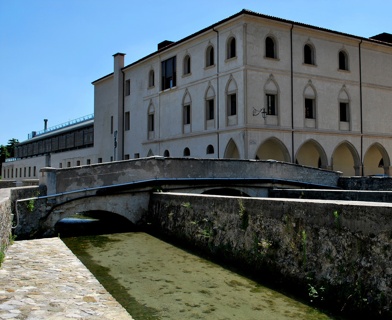 ''un ponte a tre corsie'' - Vittorio Veneto