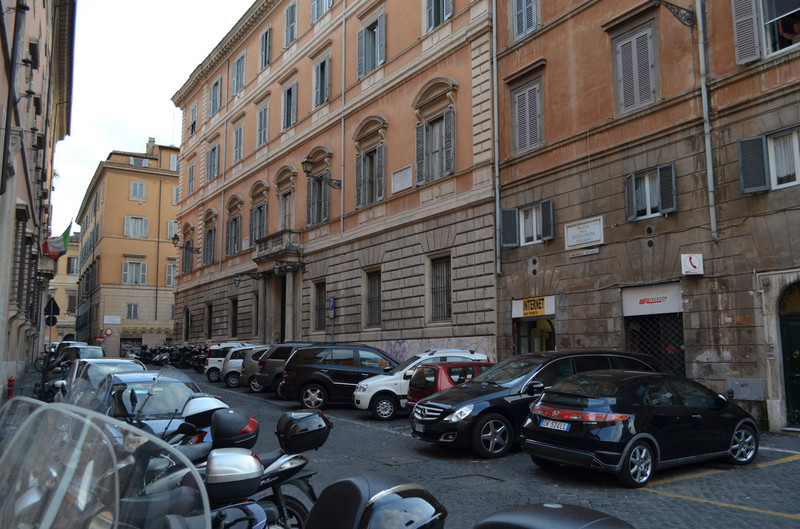 ''PIAZZA ENCICLOPEDIA ITALIANA'' - Roma