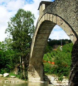 Un ponte nel Frignano