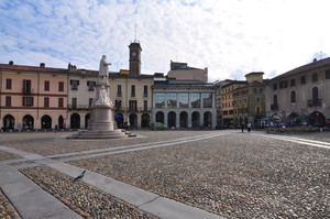 Vercelli – Piazza Cavour