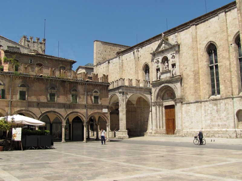 ''Salotto bello ed elegante'' - Ascoli Piceno
