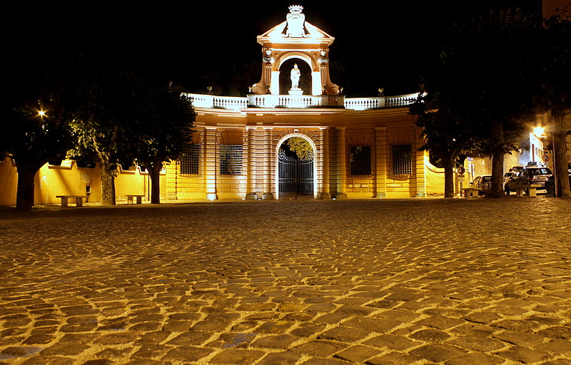 ''La piazzetta di notte'' - Frascati