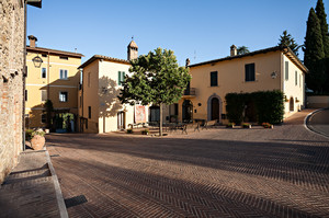 Solomeo-Piazza C.A. Dalla Chiesa