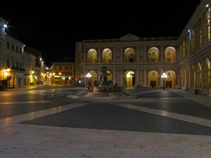 La piazza di Loreto