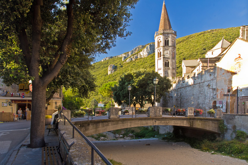 ''ponte d’ingresso a Finalborgo'' - Finale Ligure