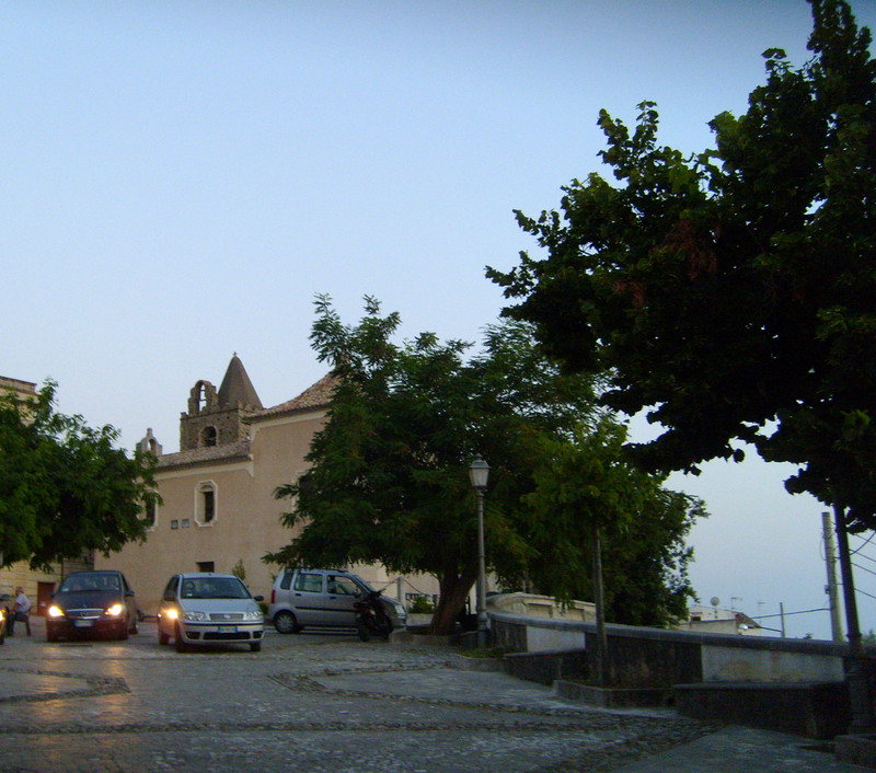 ''Il borgo in collina'' - Longobardi