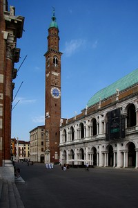 la Piazza dei Signori