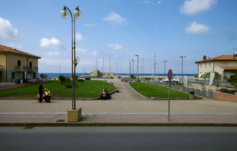 ''Verso il mare con vista sul porto'' - San Vincenzo