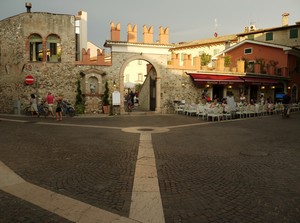 Piazza porta San Giovanni