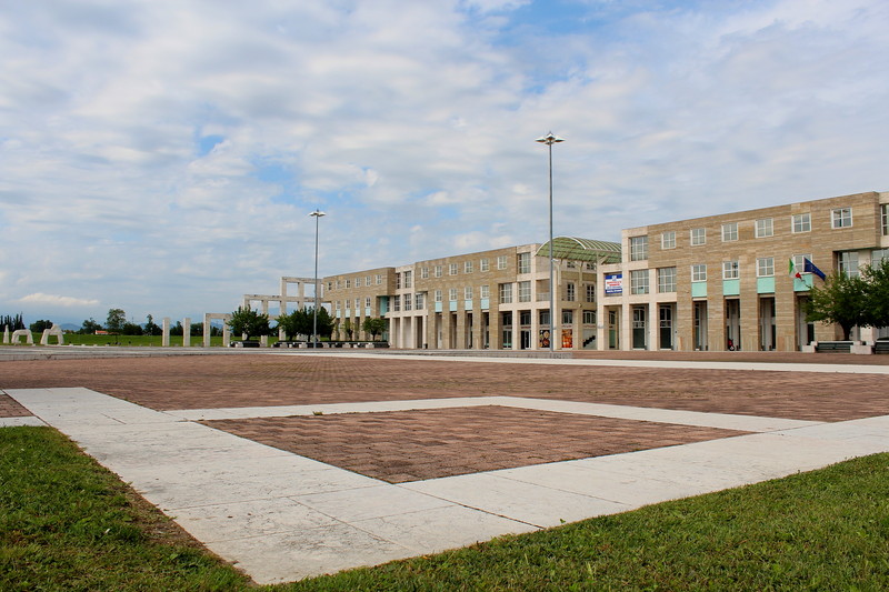 ''su'' - Castelfranco Veneto