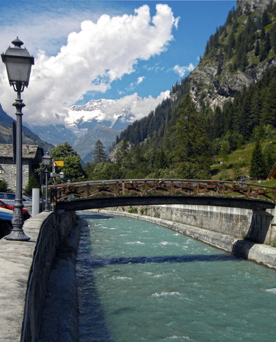 143364-646x800 143364-646x800